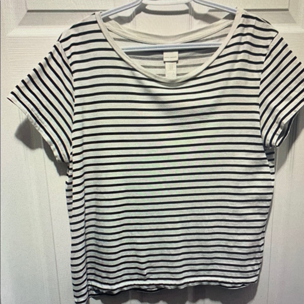 Striped Black and White Women's Short Sleeve Tee